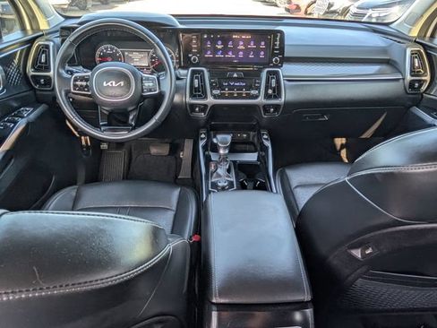 Used 2023 Kia Sorento S FWD image 16