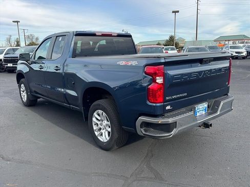 Certified 2022 Chevrolet Silverado 1500 LT image 3