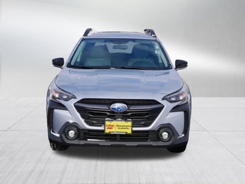 Certified 2025 Subaru Outback Premium image 2
