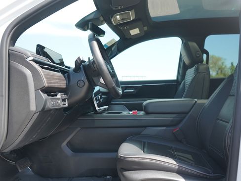 Used 2025 GMC Sierra EV Denali AWD/4WD image 23