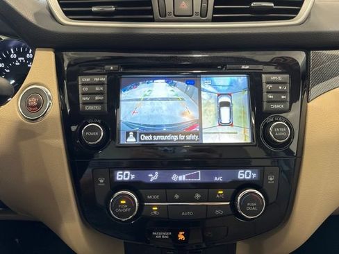 Used 2016 Nissan Rogue SL w/ SL Premium Package AWD/4WD image 26