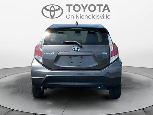 Used 2017 Toyota Prius C Two FWD image 5