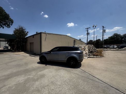 Used 2025 Land Rover Range Rover Evoque S AWD/4WD image 2