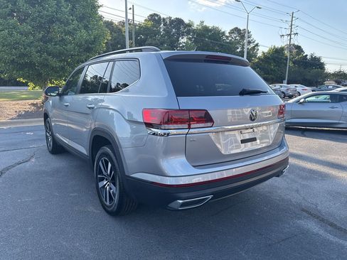 Used 2023 Volkswagen Atlas SE AWD/4WD image 5