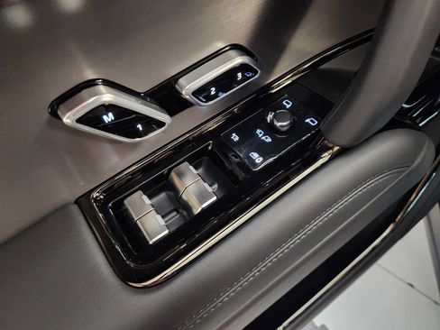 New 2027 Land Rover Range Rover Sport SE AWD/4WD image 22