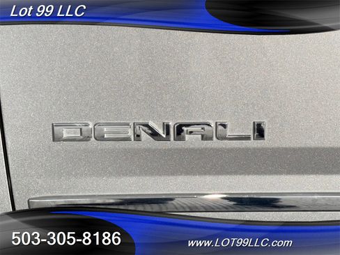 Used 2018 GMC Yukon XL Denali w/ Denali Ultimate Package image 55