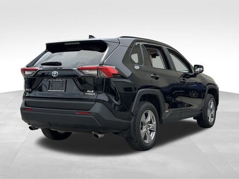 Used 2023 Toyota RAV4 XLE w/ Convenience Package AWD/4WD image 7