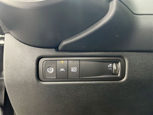 New 2026 Chevrolet Equinox EV LT image 18