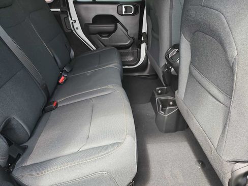 Used 2026 Jeep Wrangler Unlimited Sport AWD/4WD image 17