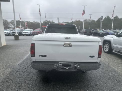 Used 2002 Ford F150 XLT image 4
