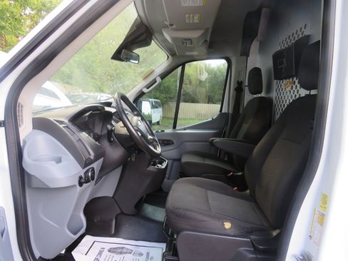 Used 2017 Ford Transit 250 130 Medium Roof image 25