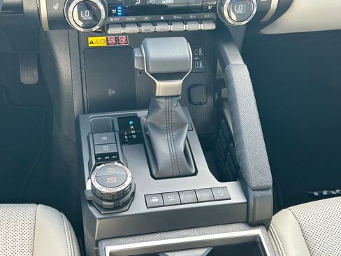 New 2026 Toyota Tacoma Limited AWD/4WD image 20
