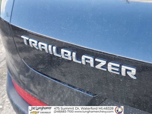 Used 2025 Chevrolet TrailBlazer LS w/ LPO, Blackout Package image 32