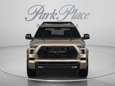 Used 2025 Toyota Sequoia TRD Pro AWD/4WD image 7