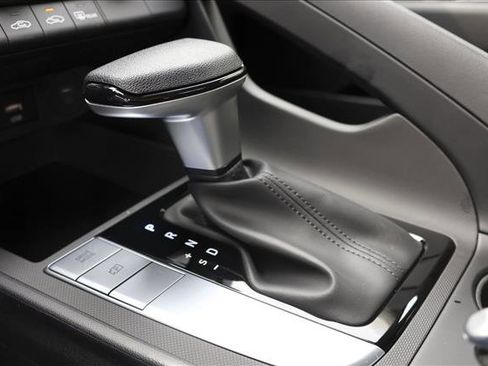 New 2026 Hyundai Elantra SE FWD image 19