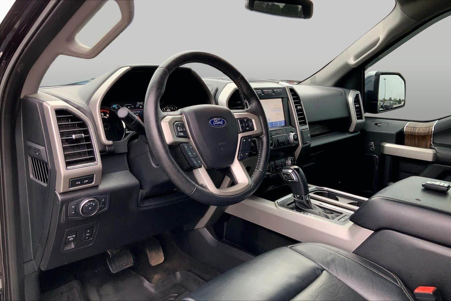 Used 2019 Ford F150 Lariat w/ Equipment Group 502A Luxury AWD/4WD image 16