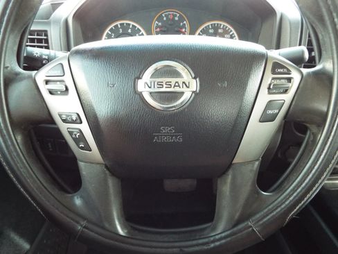 Used 2014 Nissan Titan SV w/ SV Value Truck Package AWD/4WD image 12