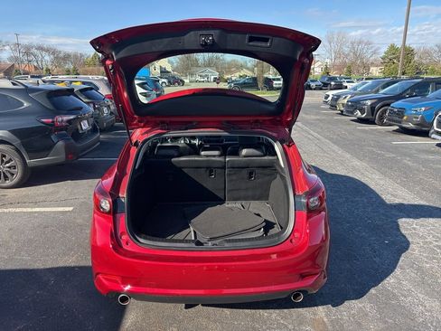 Used 2018 MAZDA MAZDA3 Touring image 8