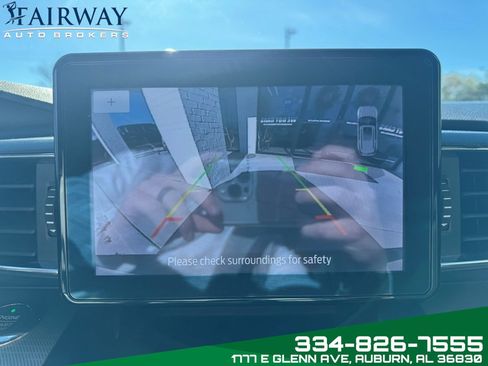 Used 2020 Ford Explorer XLT w/ Equipment Group 202A image 23