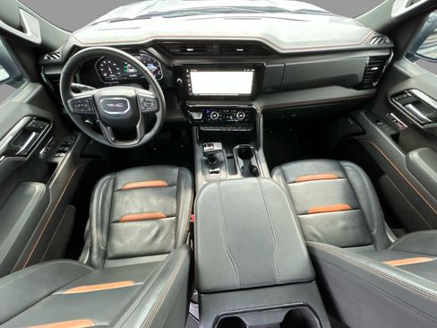 Certified 2025 GMC Sierra 1500 AT4 w/ AT4 Premium Package AWD/4WD image 33
