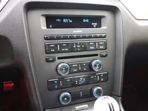 Used 2011 Ford Mustang Shelby GT500 RWD image 9