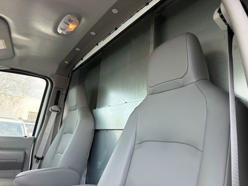 New 2026 Ford E-450 and Econoline 450 Super Duty w/ Driver's Safety Package RWD image 14