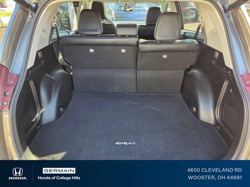 Used 2015 Toyota RAV4 Limited AWD/4WD image 25