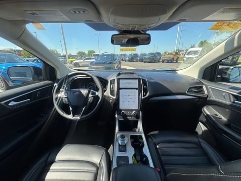 Certified 2024 Ford Edge SEL w/ Convenience Package AWD/4WD image 19