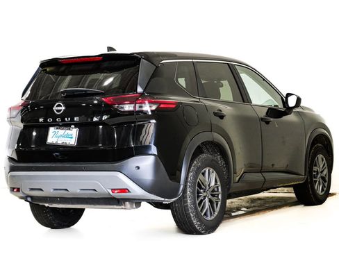 Used 2023 Nissan Rogue S FWD image 6