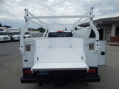 Used 2023 RAM 2500 Tradesman RWD image 3