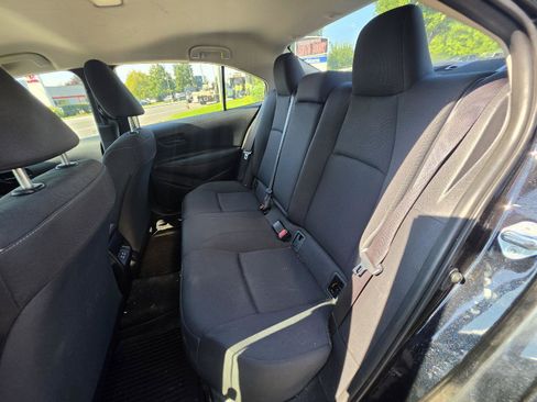 Used 2024 Toyota Corolla LE FWD image 11