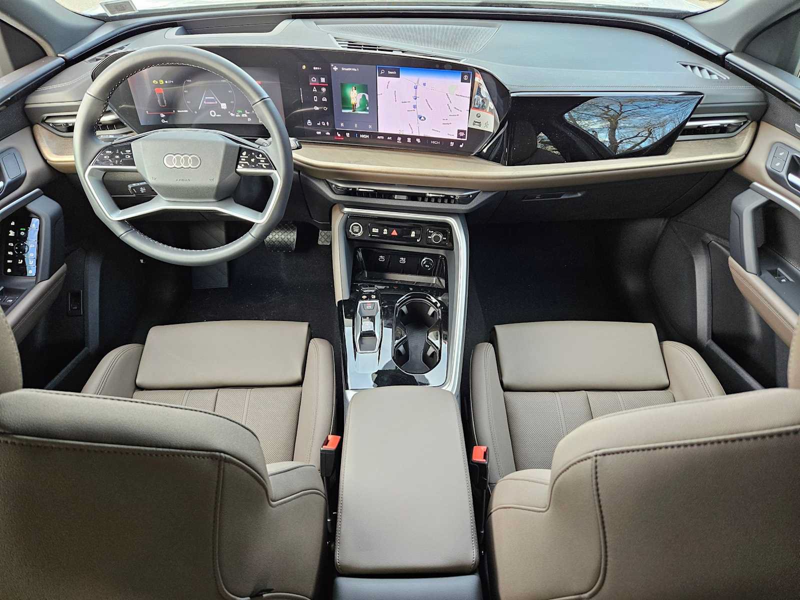 New 2025 Audi Q5 Premium Plus w/ Premium Plus AWD/4WD image 18