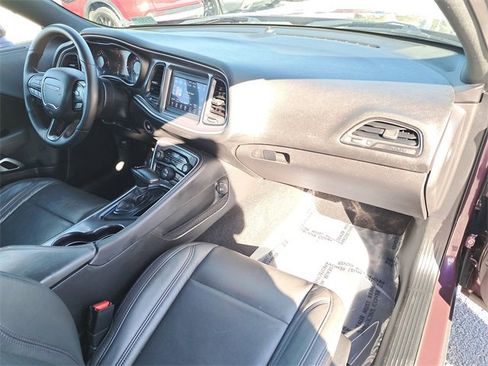 Used 2020 Dodge Challenger SXT w/ Driver Convenience Group image 10