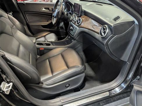 Used 2015 Mercedes-Benz GLA 250 4MATIC image 11