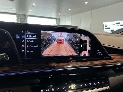 Certified 2024 Cadillac Escalade Premium Luxury image 27