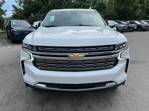 Used 2024 Chevrolet Suburban Premier AWD/4WD image 36