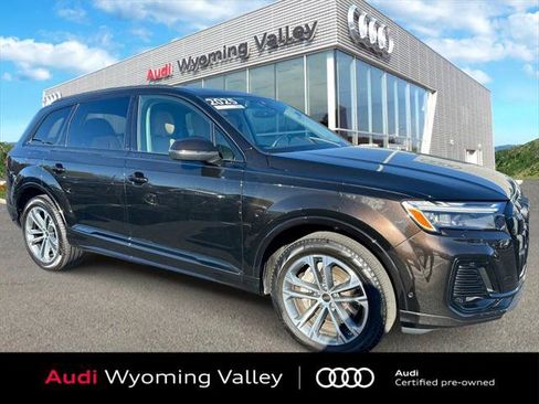 Certified 2025 Audi Q7 2.0T Premium w/ Convenience Plus Package image 1