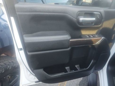 Used 2021 Chevrolet Silverado 1500 RST w/ Max Trailering Package image 13