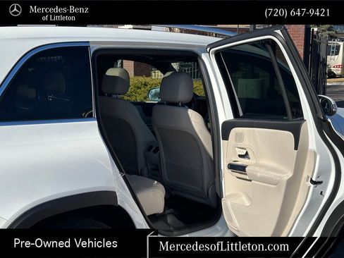 Used 2025 Mercedes-Benz GLB 250 4MATIC image 25