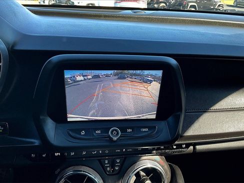 Used 2016 Chevrolet Camaro LT image 21