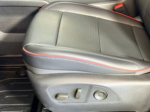 Used 2025 Chevrolet Silverado EV RST image 18