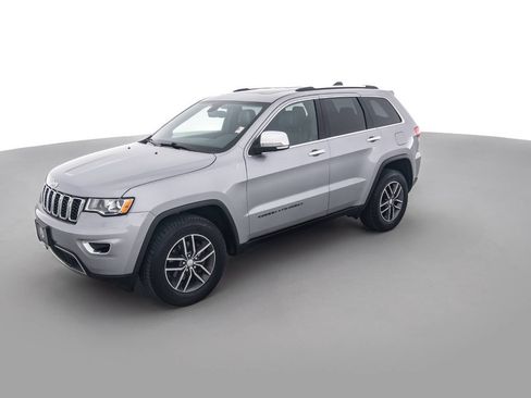 Used 2018 Jeep Grand Cherokee Limited AWD/4WD image 9