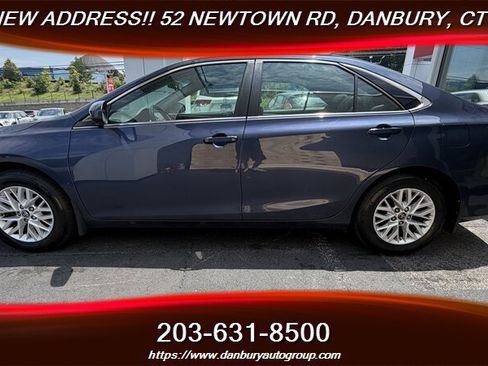 Used 2016 Toyota Camry LE FWD image 2