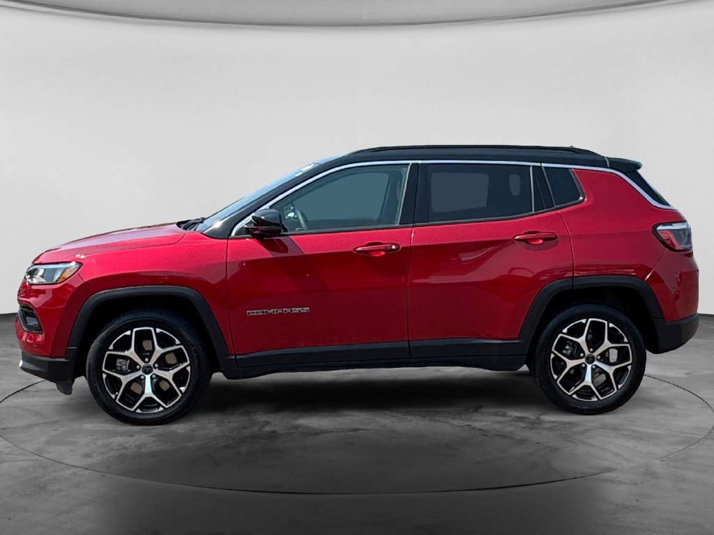 Used 2025 Jeep Compass Limited AWD/4WD image 5