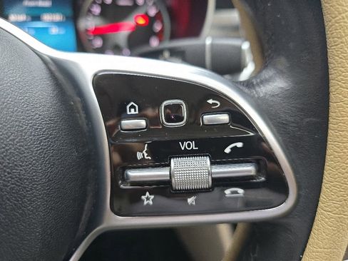 Used 2019 Mercedes-Benz C 300 Sedan image 13