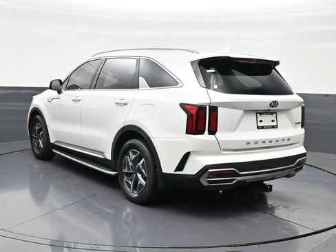 Used 2021 Kia Sorento EX FWD image 3