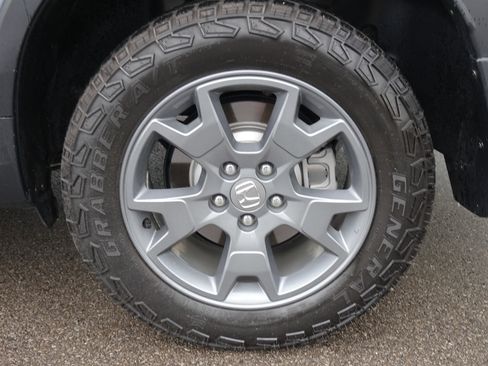 Used 2025 Honda Passport TrailSport image 28