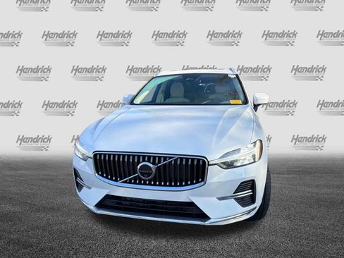Certified 2023 Volvo XC60 B5 Plus image 5