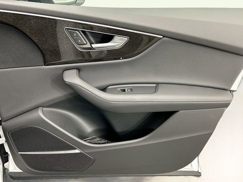New 2026 Audi Q8 Premium Plus image 24