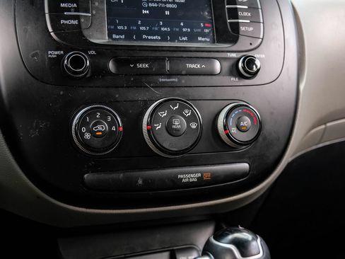 Used 2017 Kia Soul w/ Convenience Package FWD image 28